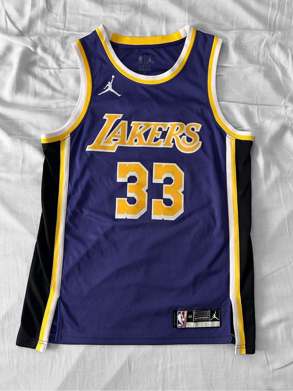 Kareem Abdul-Jabbar NBA Jersey- Jumpman Label size 40 S
